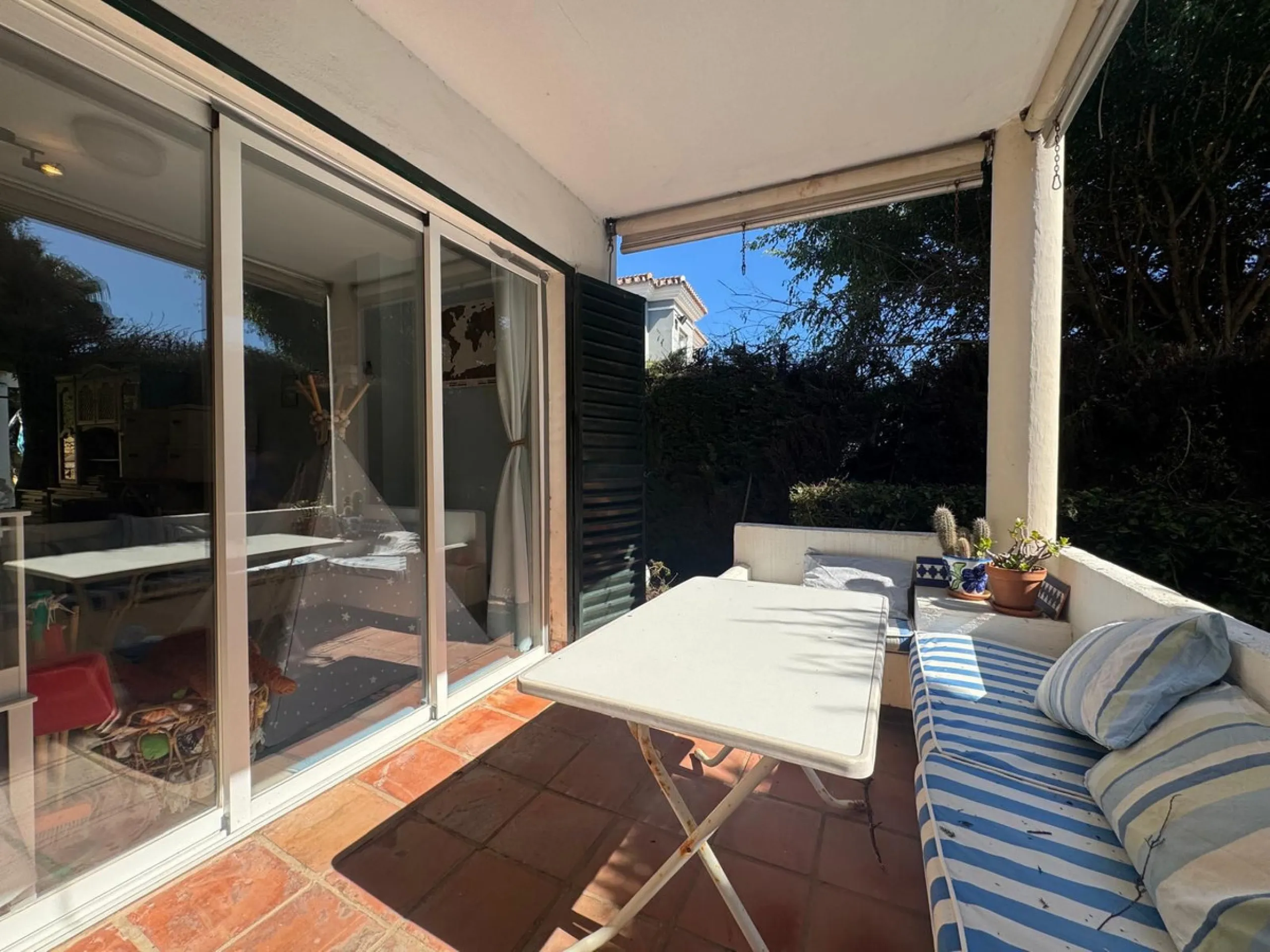 Renovation Opportunity: Private Corner Townhouse with Garden in Monte Biarritz