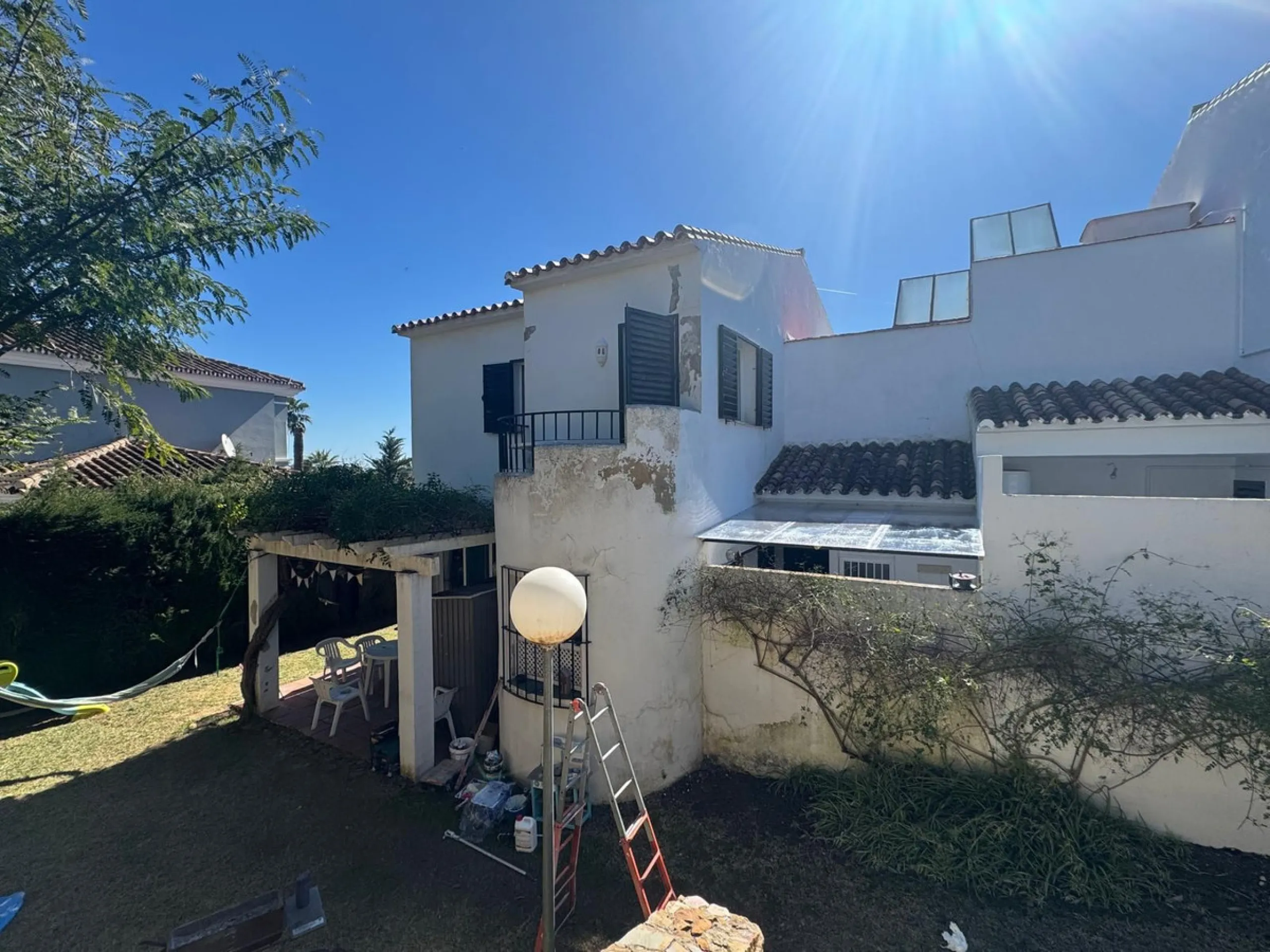 Renovation Opportunity: Private Corner Townhouse with Garden in Monte Biarritz