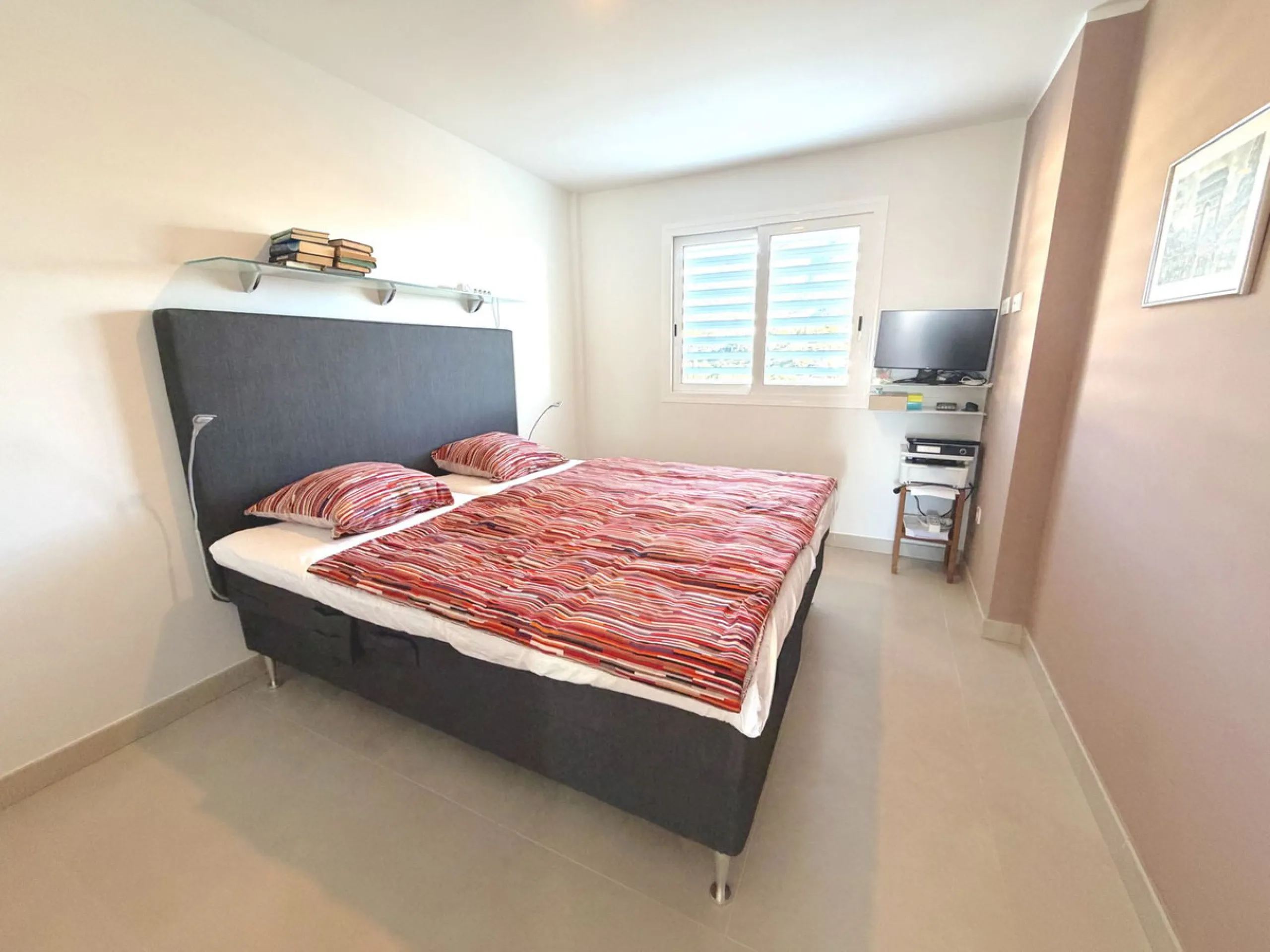 Modern Corner Apartment with Fantastic Panoramic Views in Torreblanca.