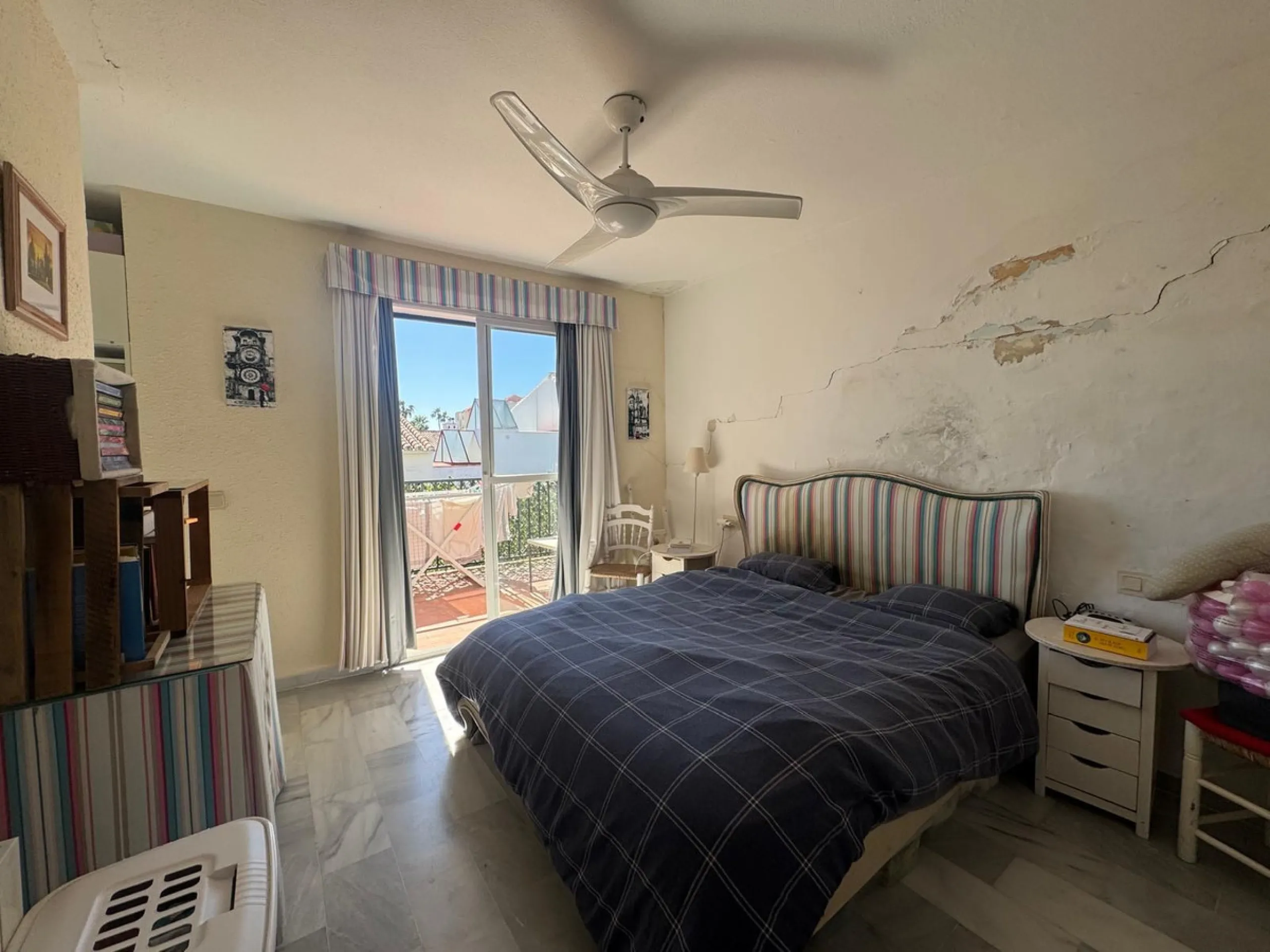Renovation Opportunity: Private Corner Townhouse with Garden in Monte Biarritz