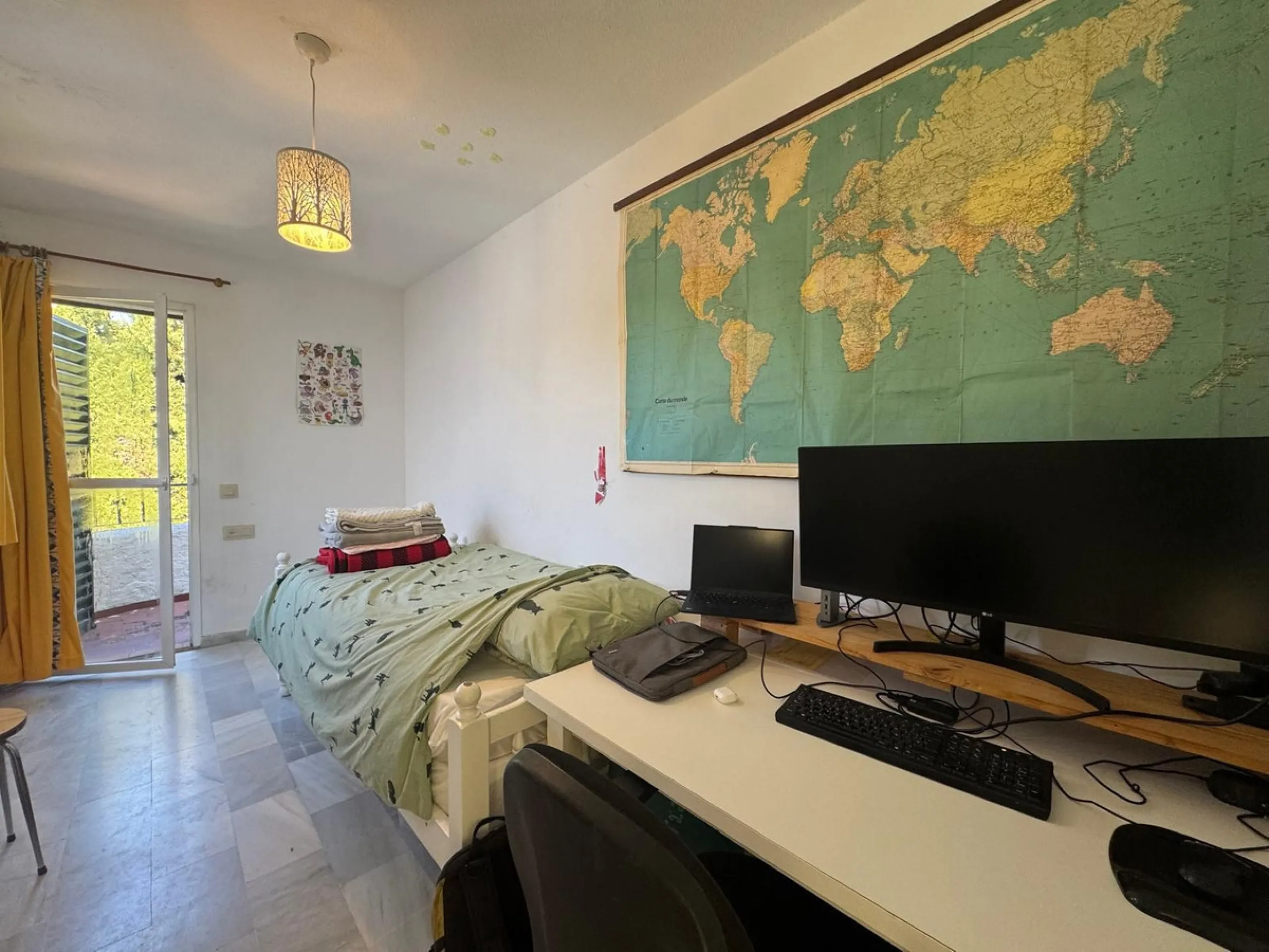 Renovation Opportunity: Private Corner Townhouse with Garden in Monte Biarritz