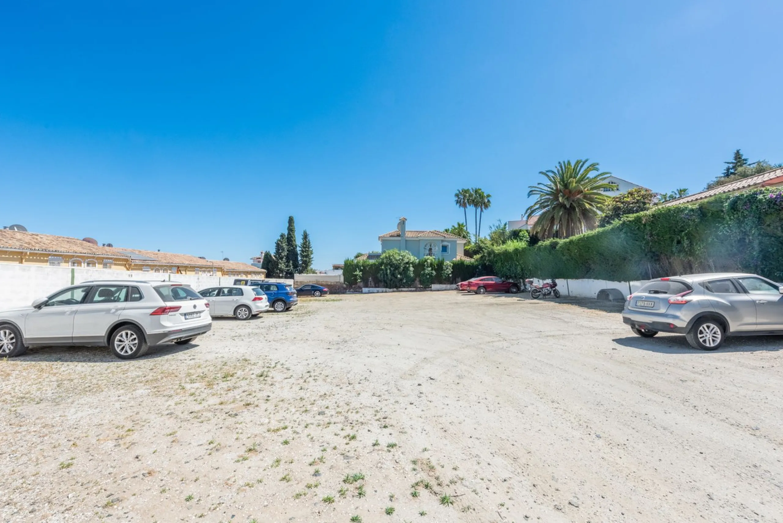 Renovation Opportunity: Private Corner Townhouse with Garden in Monte Biarritz