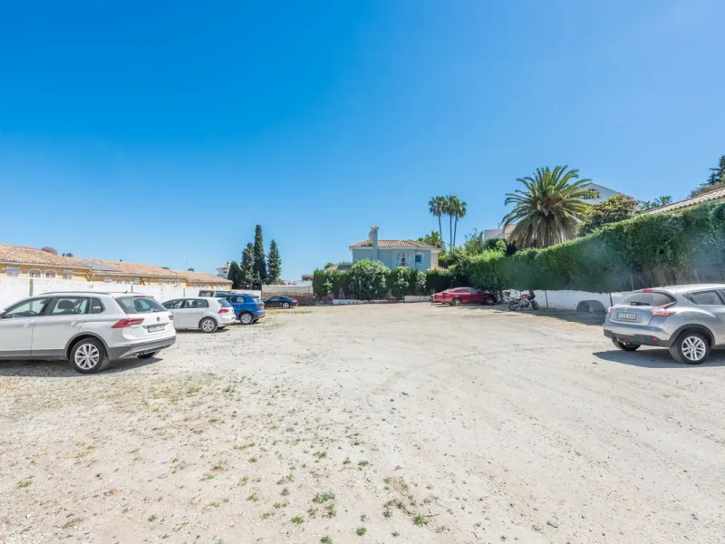 Renovation Opportunity: Private Corner Townhouse with Garden in Monte Biarritz