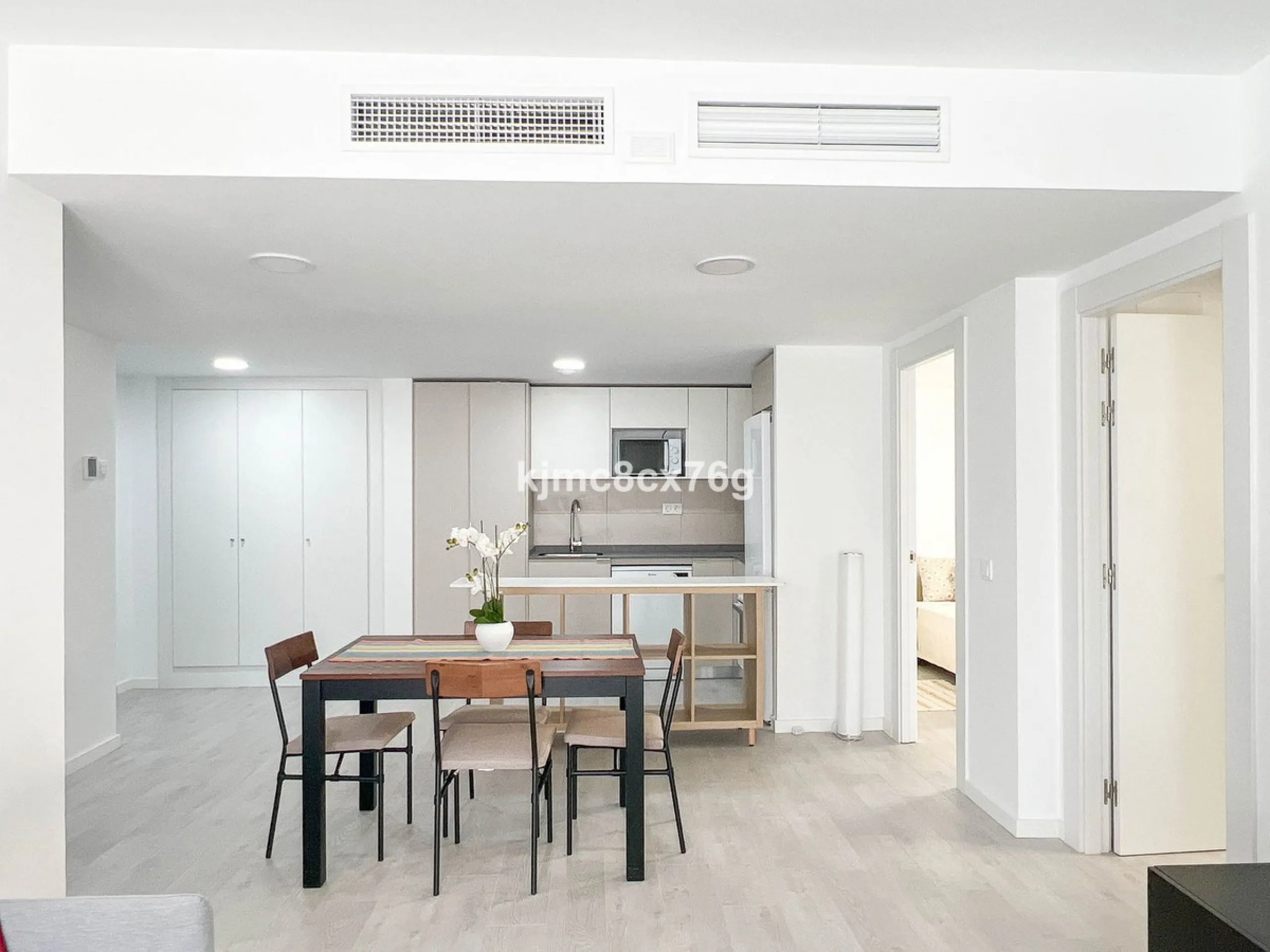 Apartment - Middle Floor Apartment в продаже в Fuengirola, Málaga. В доме 3 спален и 2 ванных комнат. Площадь дома 115 м²