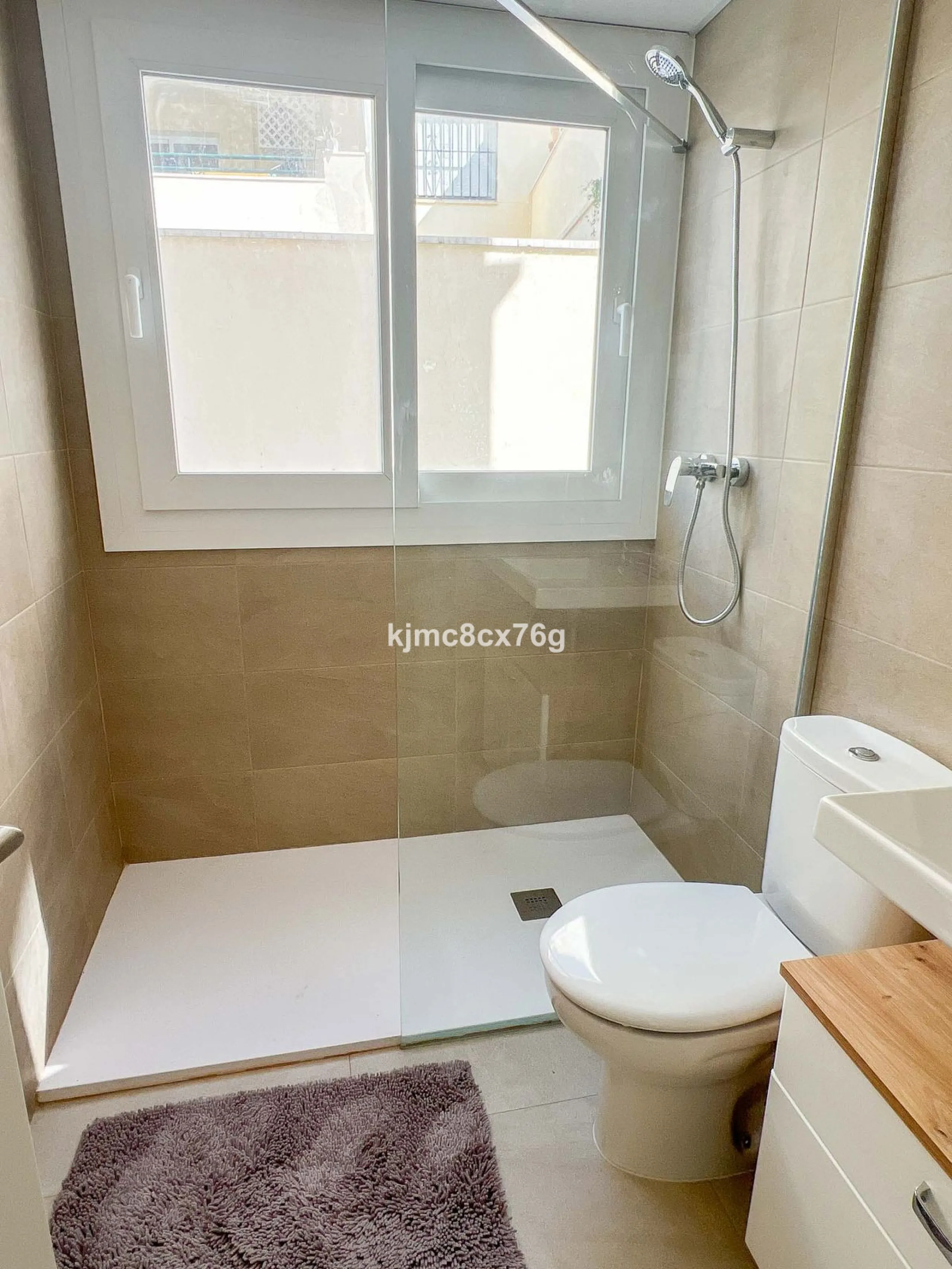 Apartment - Middle Floor Apartment в продаже в Fuengirola, Málaga. В доме 3 спален и 2 ванных комнат. Площадь дома 115 м²