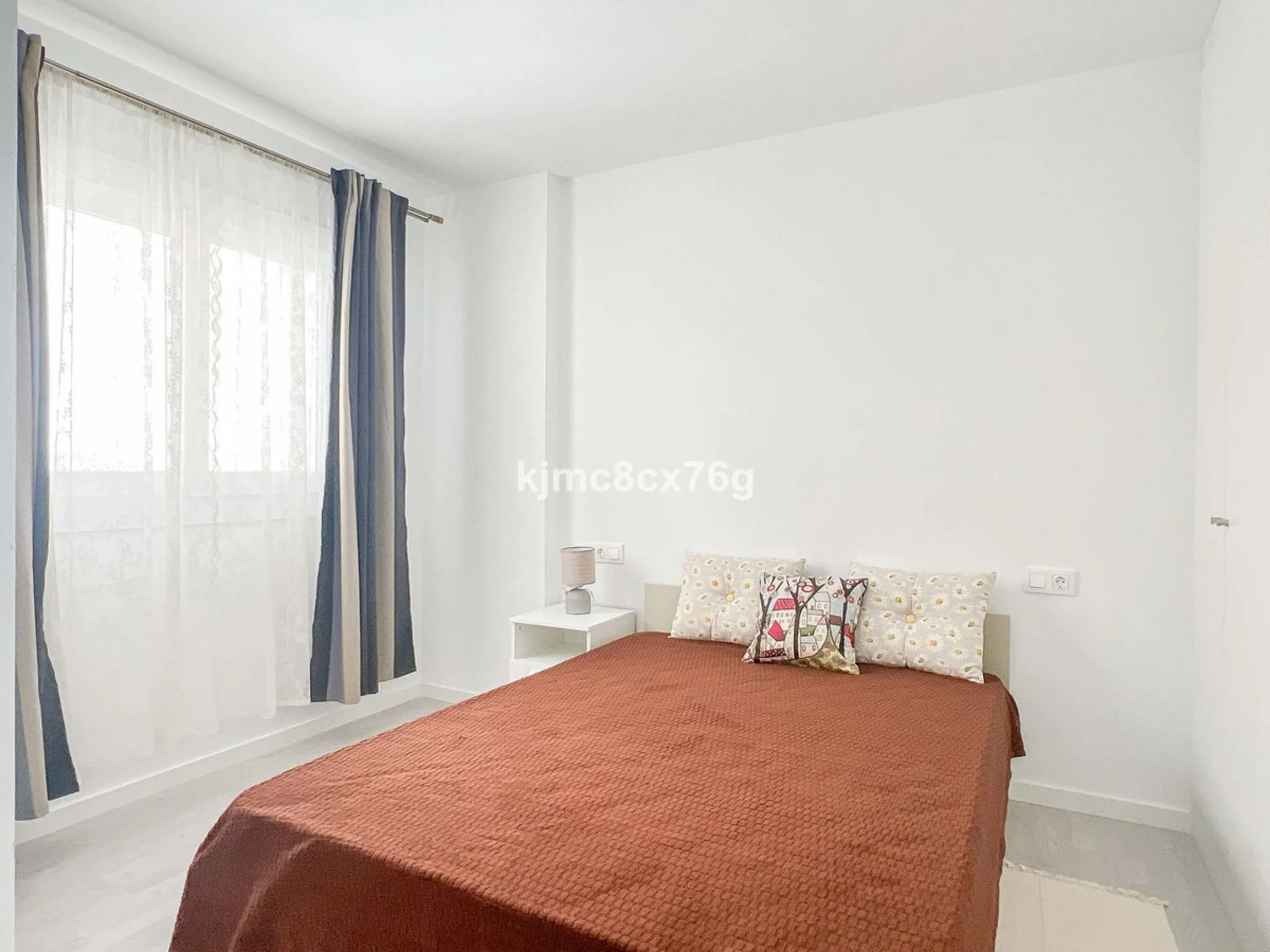Apartment - Middle Floor Apartment в продаже в Fuengirola, Málaga. В доме 3 спален и 2 ванных комнат. Площадь дома 115 м²