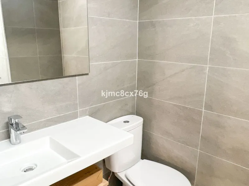 Apartment - Middle Floor Apartment в продаже в Fuengirola, Málaga. В доме 3 спален и 2 ванных комнат. Площадь дома 115 м²