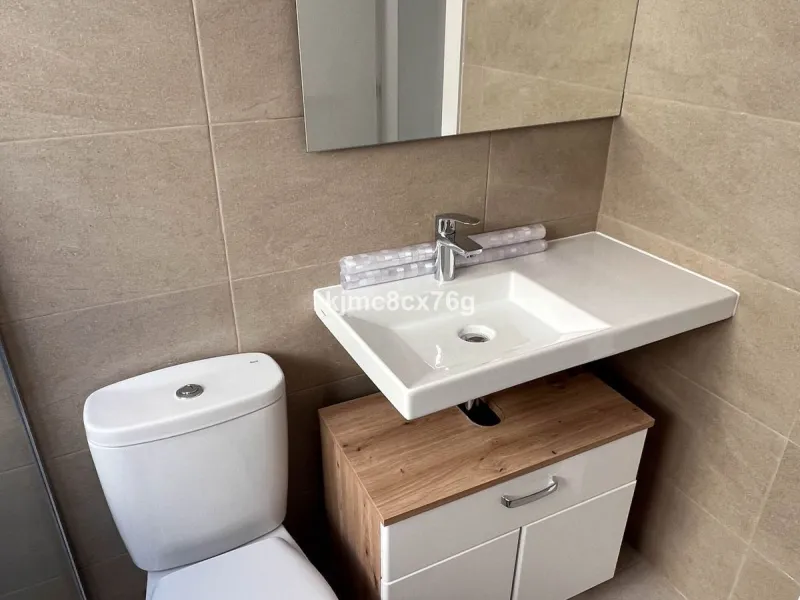 Apartment - Middle Floor Apartment в продаже в Fuengirola, Málaga. В доме 3 спален и 2 ванных комнат. Площадь дома 115 м²