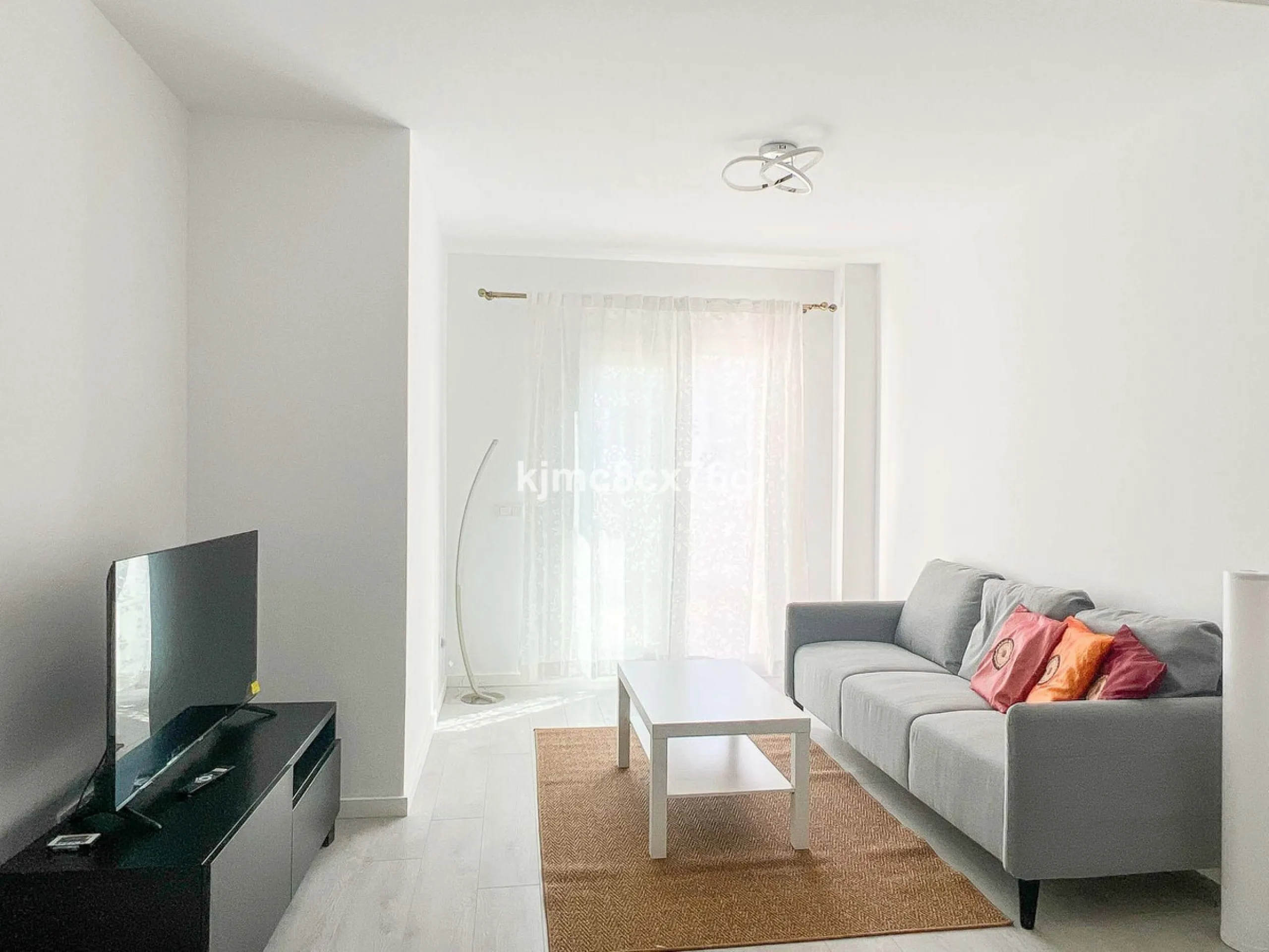 Apartment - Middle Floor Apartment в продаже в Fuengirola, Málaga. В доме 3 спален и 2 ванных комнат. Площадь дома 115 м²