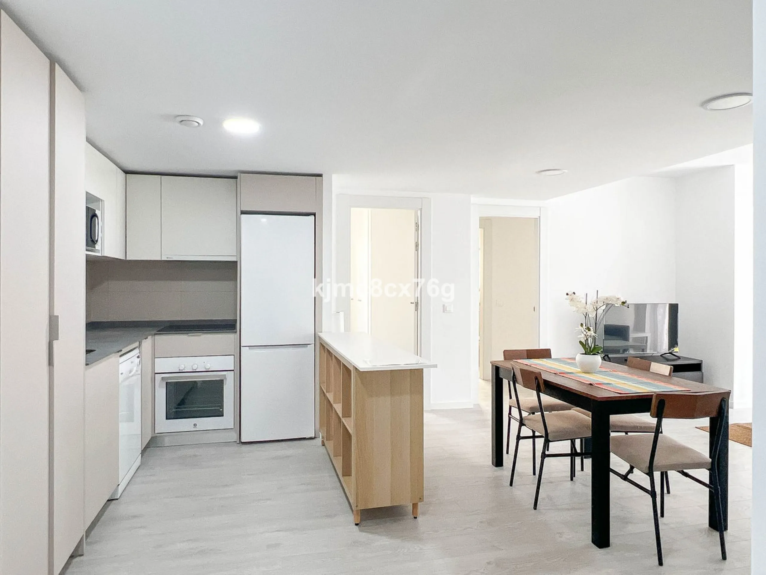 Apartment - Middle Floor Apartment в продаже в Fuengirola, Málaga. В доме 3 спален и 2 ванных комнат. Площадь дома 115 м²