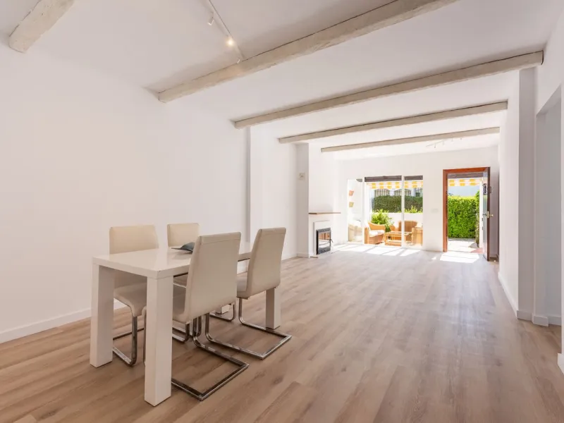 Beautifully Renovated Ground Floor Apartment with a 65m2 Private Garden in Benamara