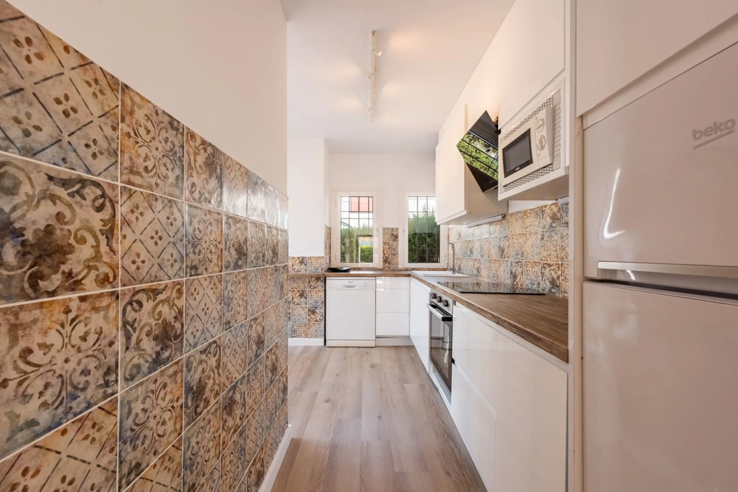Beautifully Renovated Ground Floor Apartment with a 65m2 Private Garden in Benamara