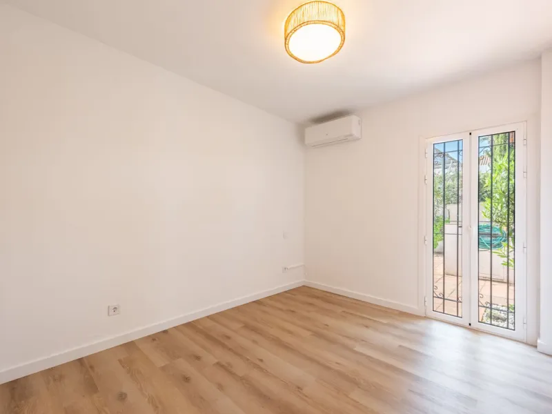 Beautifully Renovated Ground Floor Apartment with a 65m2 Private Garden in Benamara