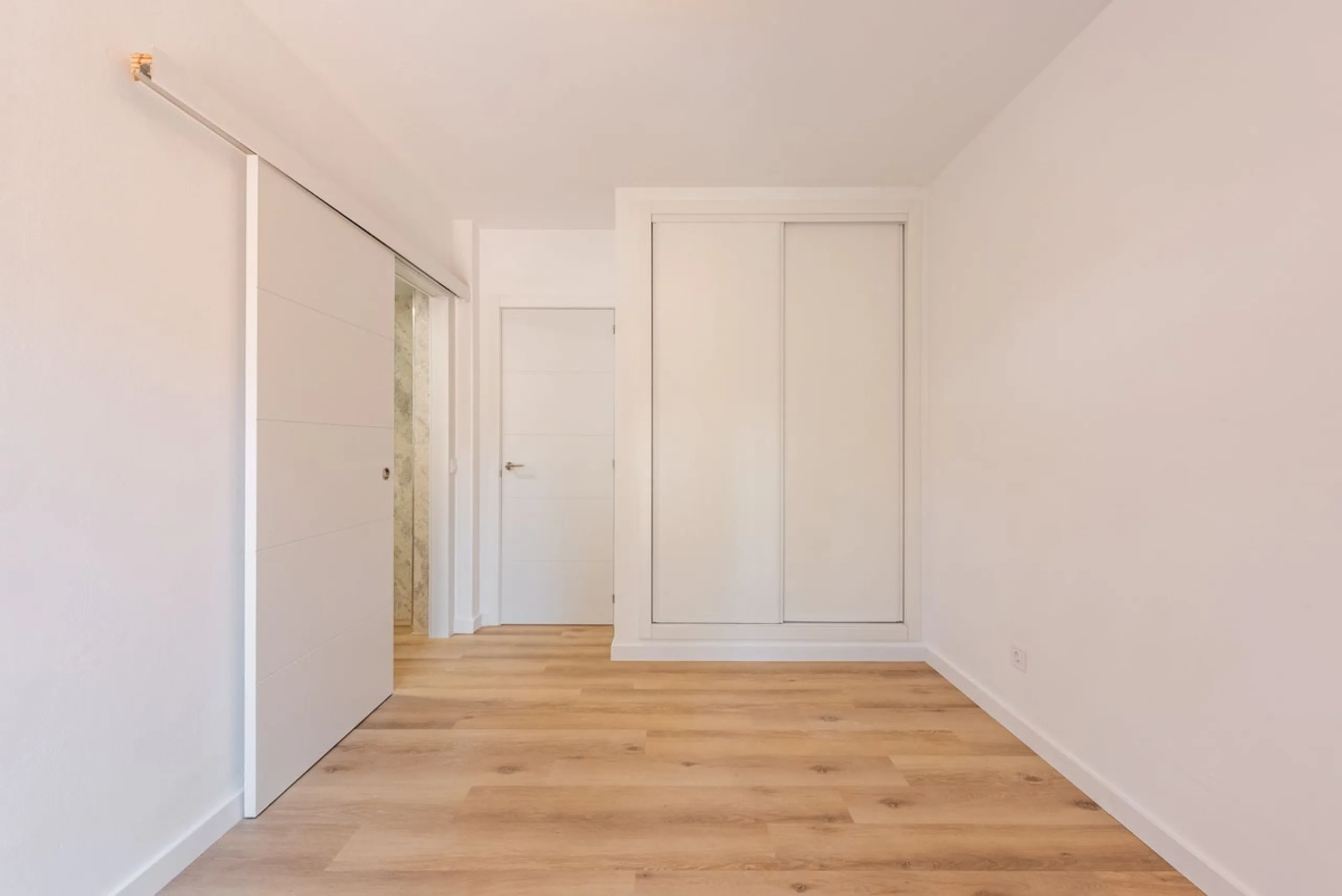 Beautifully Renovated Ground Floor Apartment with a 65m2 Private Garden in Benamara