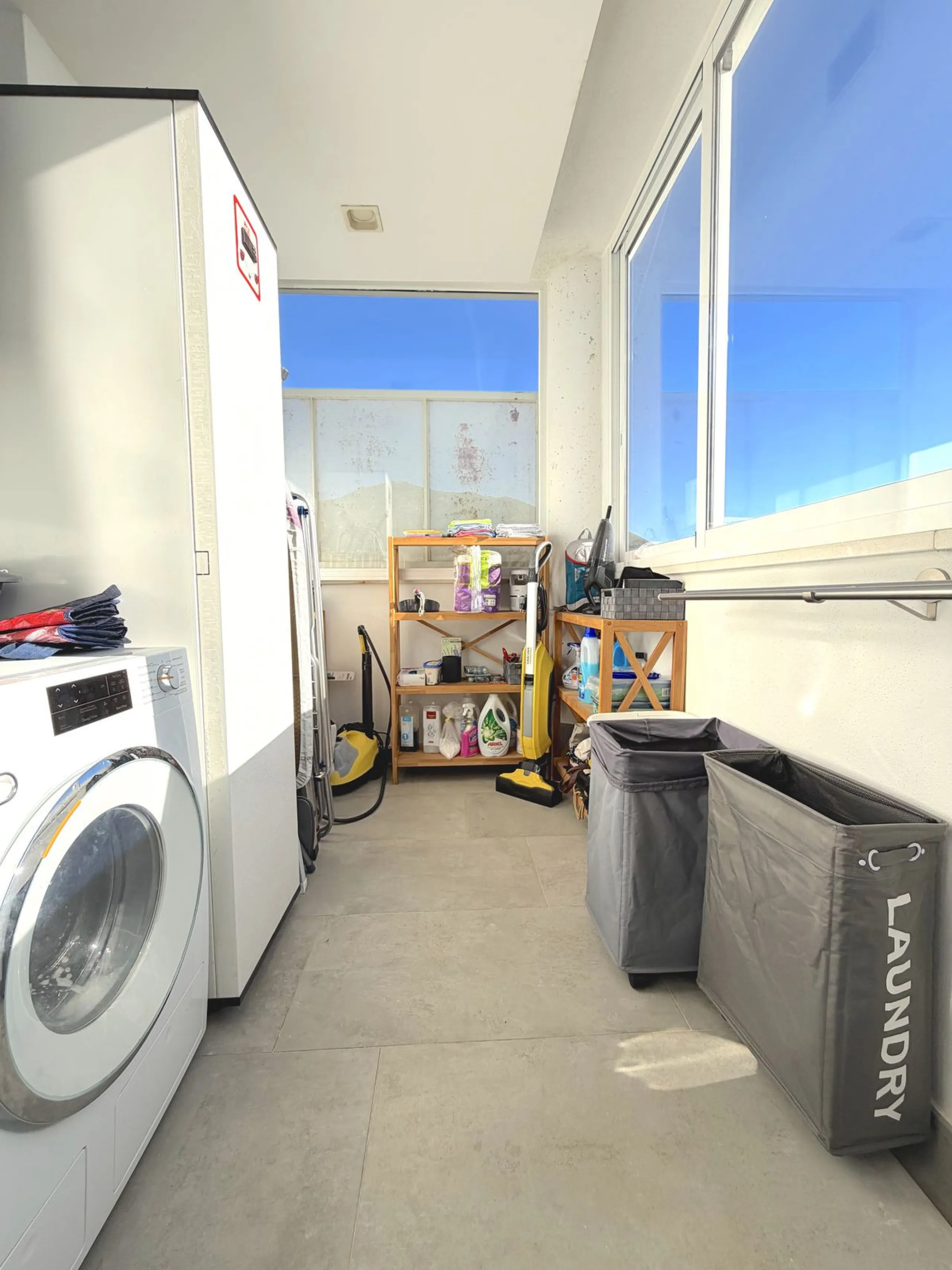 Modern Corner Apartment with Fantastic Panoramic Views in Torreblanca.