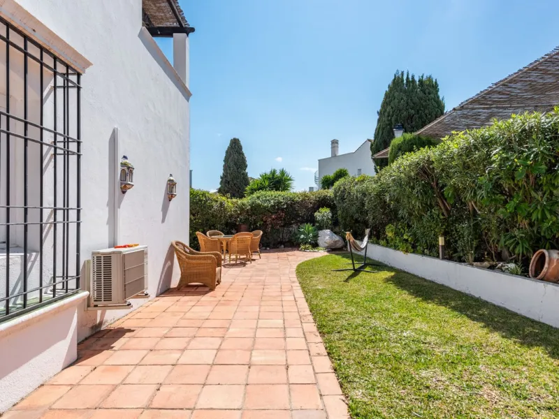 Beautifully Renovated Ground Floor Apartment with a 65m2 Private Garden in Benamara