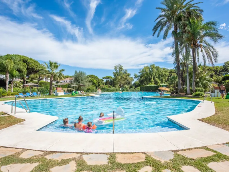 Beautifully Renovated Ground Floor Apartment with a 65m2 Private Garden in Benamara