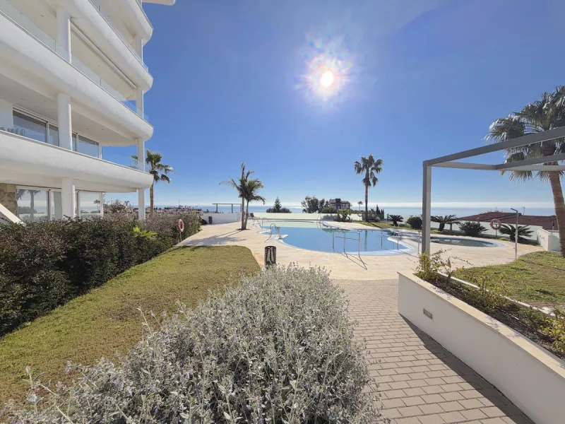 Modern Corner Apartment with Fantastic Panoramic Views in Torreblanca.