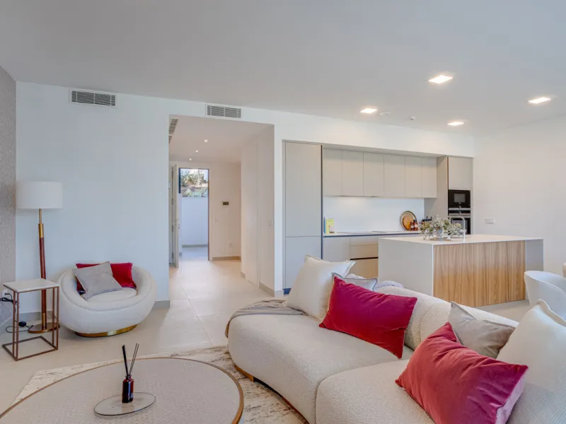 Stunning south-facing ground-floor apartment located in the exclusive Marbella Sunset residential complex in Cabopino. This contemporary home combines modern design with comfort and elegance, featuring a spacious private terrace ideal for relaxing or enjo
