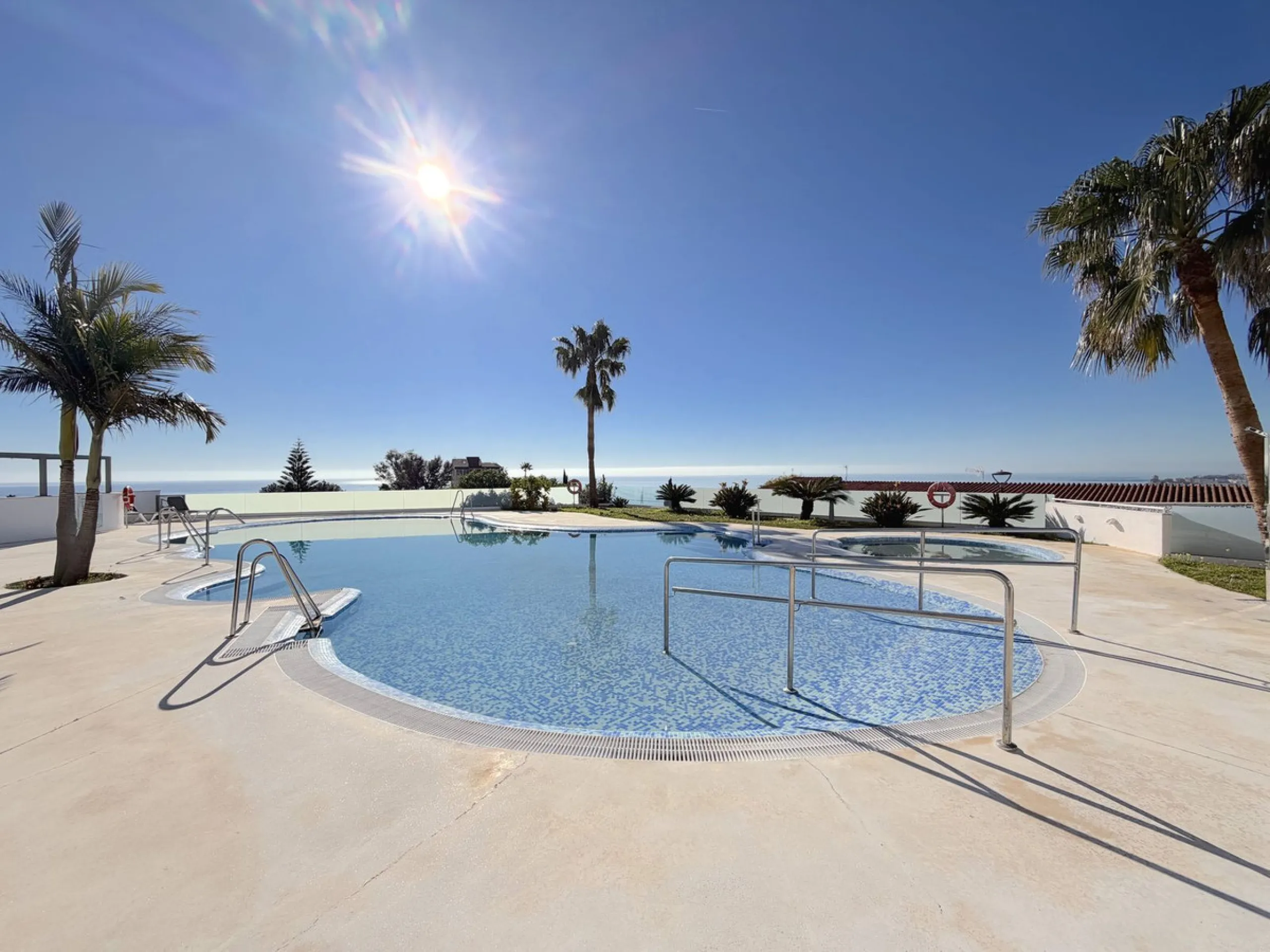 Modern Corner Apartment with Fantastic Panoramic Views in Torreblanca.