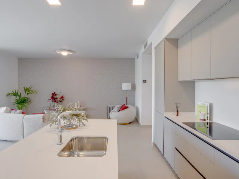 Stunning south-facing ground-floor apartment located in the exclusive Marbella Sunset residential complex in Cabopino. This contemporary home combines modern design with comfort and elegance, featuring a spacious private terrace ideal for relaxing or enjo