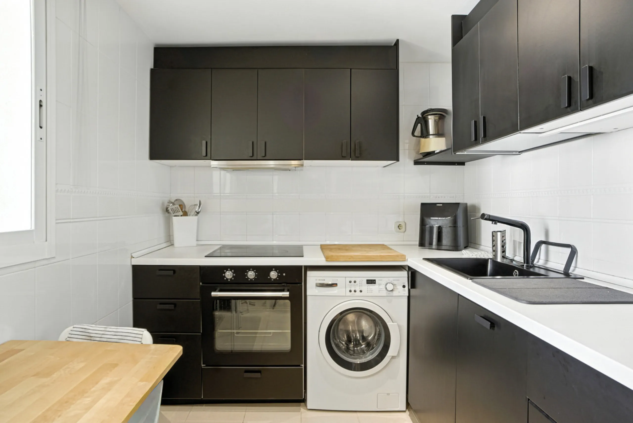Beautiful south-facing, two-bedroom apartment located in the prestigious Hacienda Playa, Elviria. Designed for comfortable coastal living and filled with natural light, the property features two large bedrooms, two bathrooms and a fully equipped kitchen, 