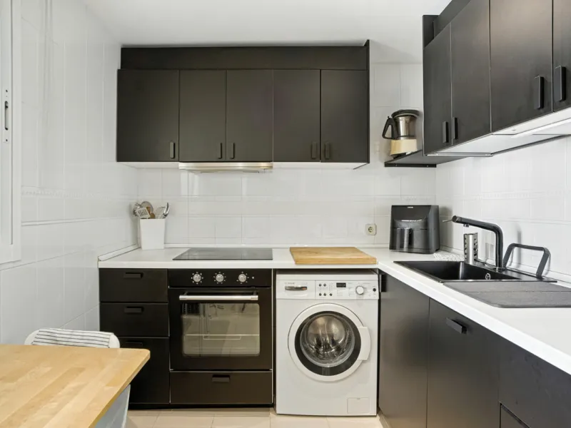 Beautiful south-facing, two-bedroom apartment located in the prestigious Hacienda Playa, Elviria. Designed for comfortable coastal living and filled with natural light, the property features two large bedrooms, two bathrooms and a fully equipped kitchen, 