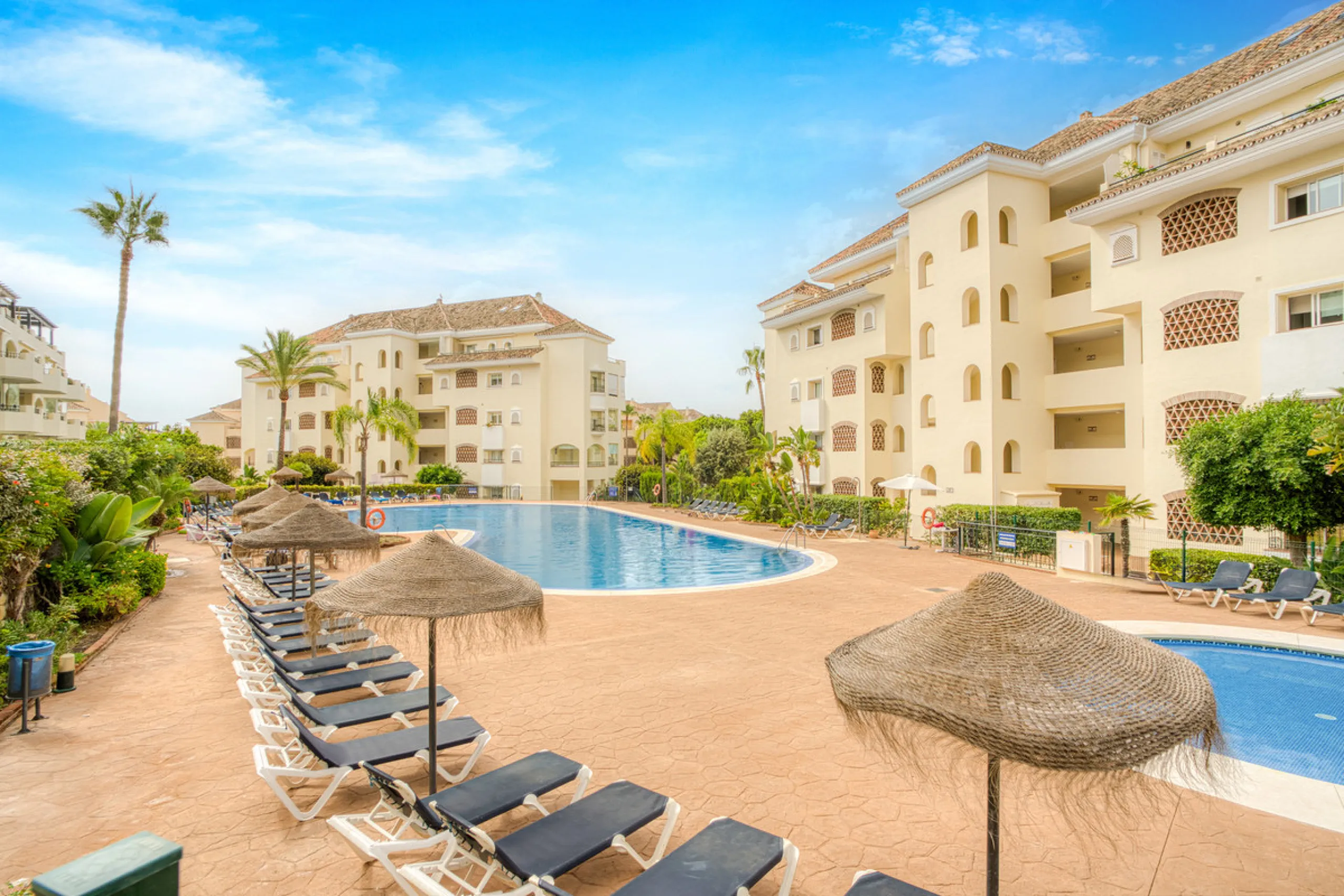 Beautiful south-facing, two-bedroom apartment located in the prestigious Hacienda Playa, Elviria. Designed for comfortable coastal living and filled with natural light, the property features two large bedrooms, two bathrooms and a fully equipped kitchen, 