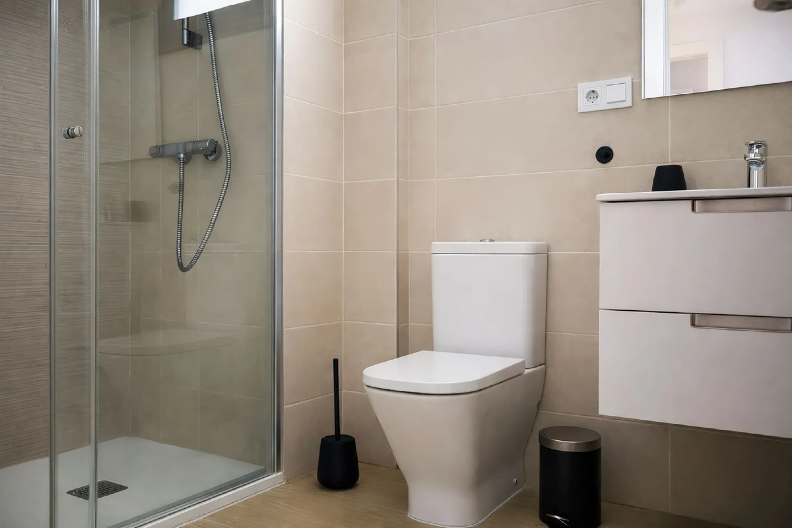 GROUND FLOOR APARTMENT | ONE 80 SUITES · ESTEPONA