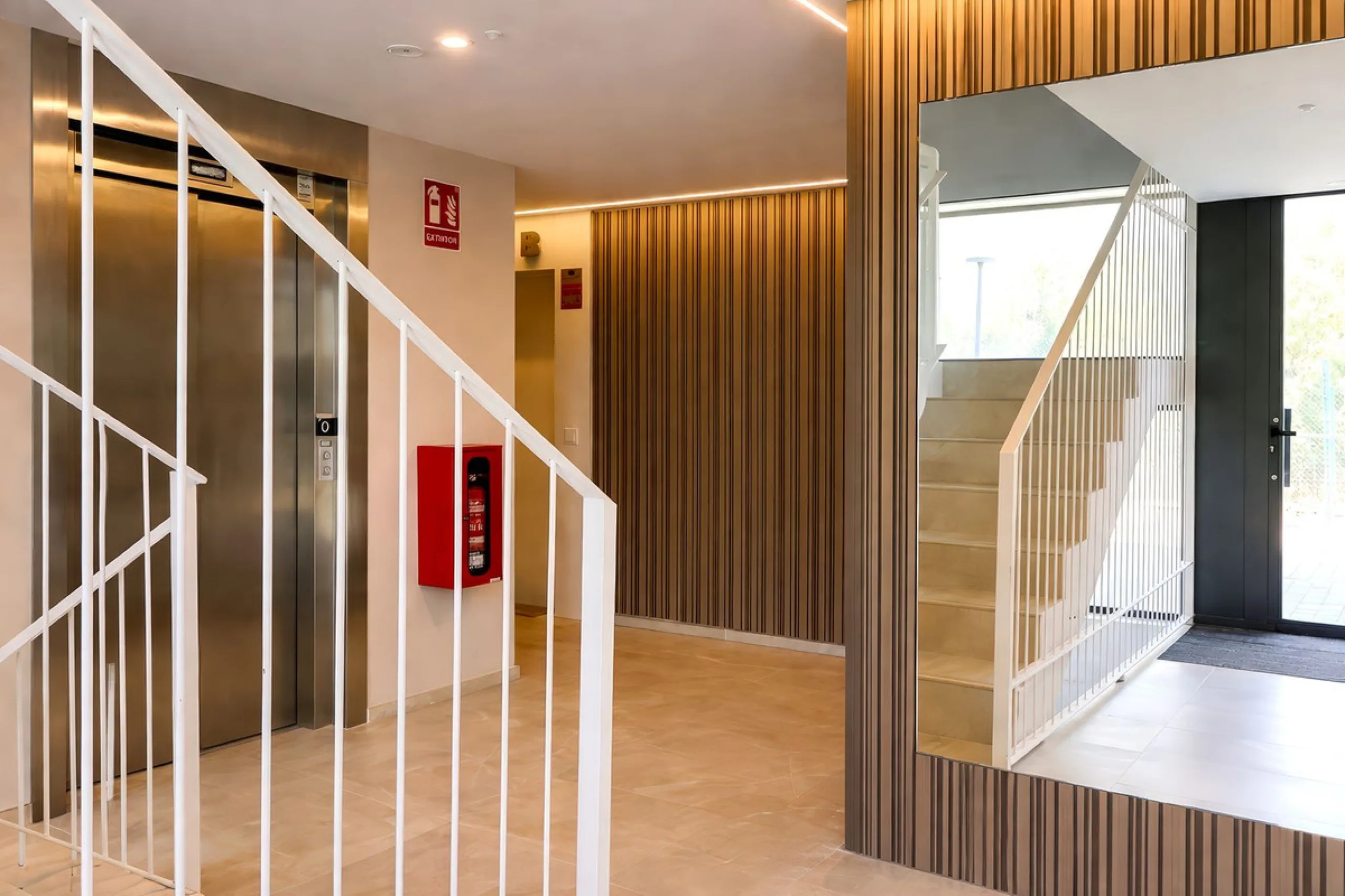 GROUND FLOOR APARTMENT | ONE 80 SUITES · ESTEPONA