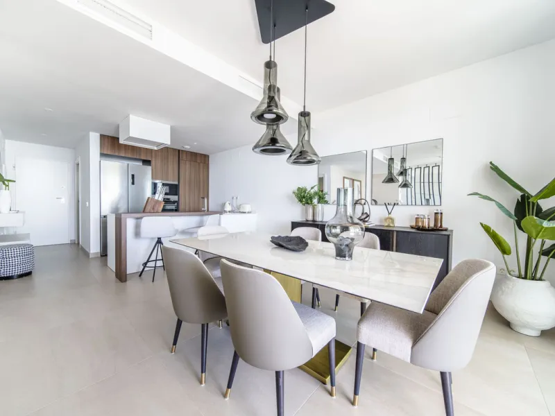 Apartment - Middle Floor Apartment в продаже в Fuengirola, Málaga. В доме 4 спален и 4 ванных комнат. Площадь дома 140 м²