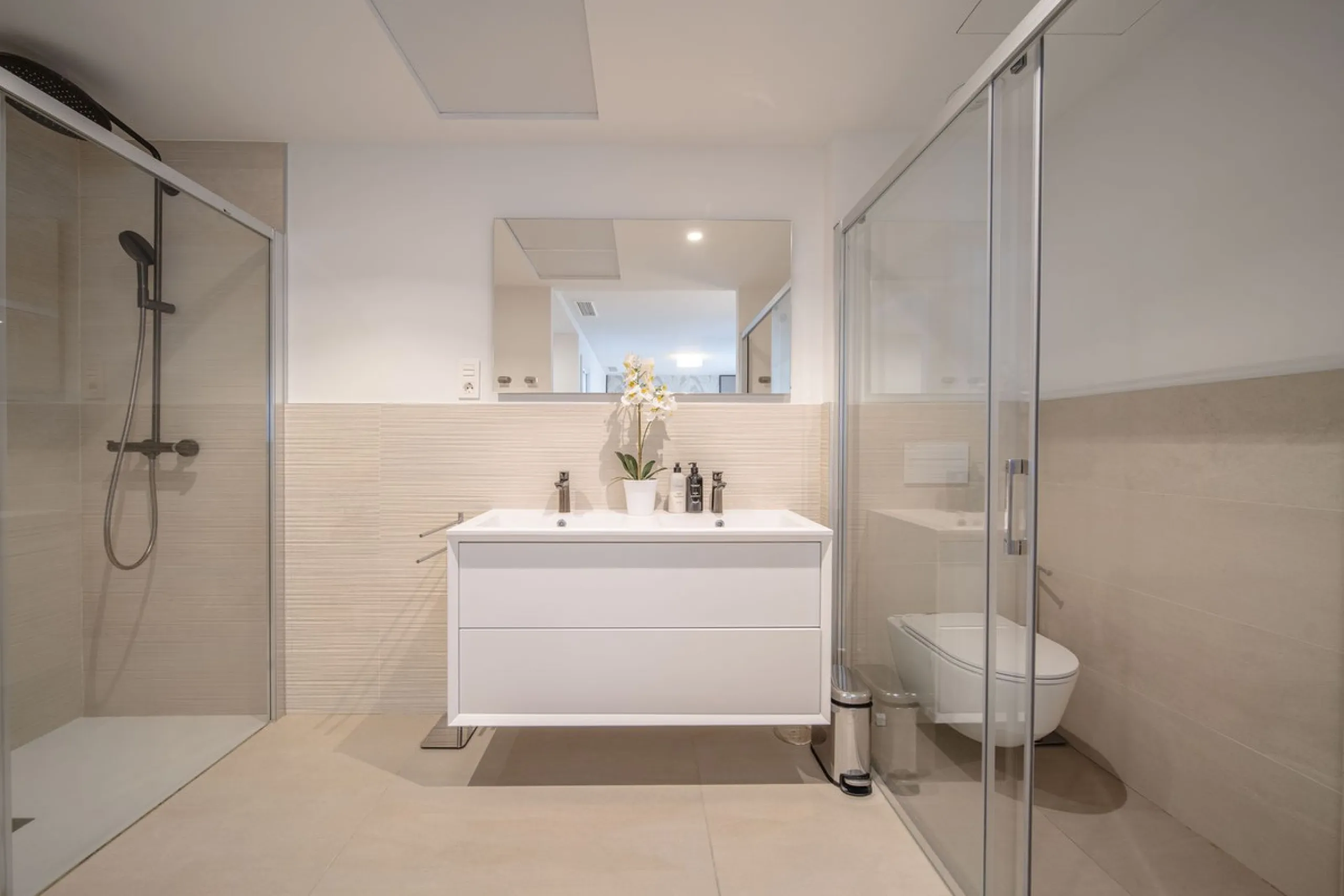 Apartment - Middle Floor Apartment в продаже в Fuengirola, Málaga. В доме 4 спален и 4 ванных комнат. Площадь дома 140 м²