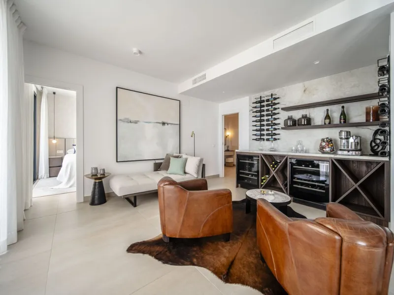 Apartment - Middle Floor Apartment в продаже в Fuengirola, Málaga. В доме 4 спален и 4 ванных комнат. Площадь дома 140 м²