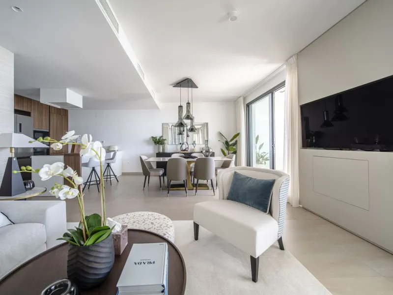 Apartment - Middle Floor Apartment в продаже в Fuengirola, Málaga. В доме 4 спален и 4 ванных комнат. Площадь дома 140 м²