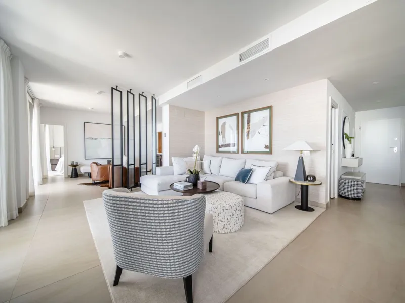 Apartment - Middle Floor Apartment в продаже в Fuengirola, Málaga. В доме 4 спален и 4 ванных комнат. Площадь дома 140 м²