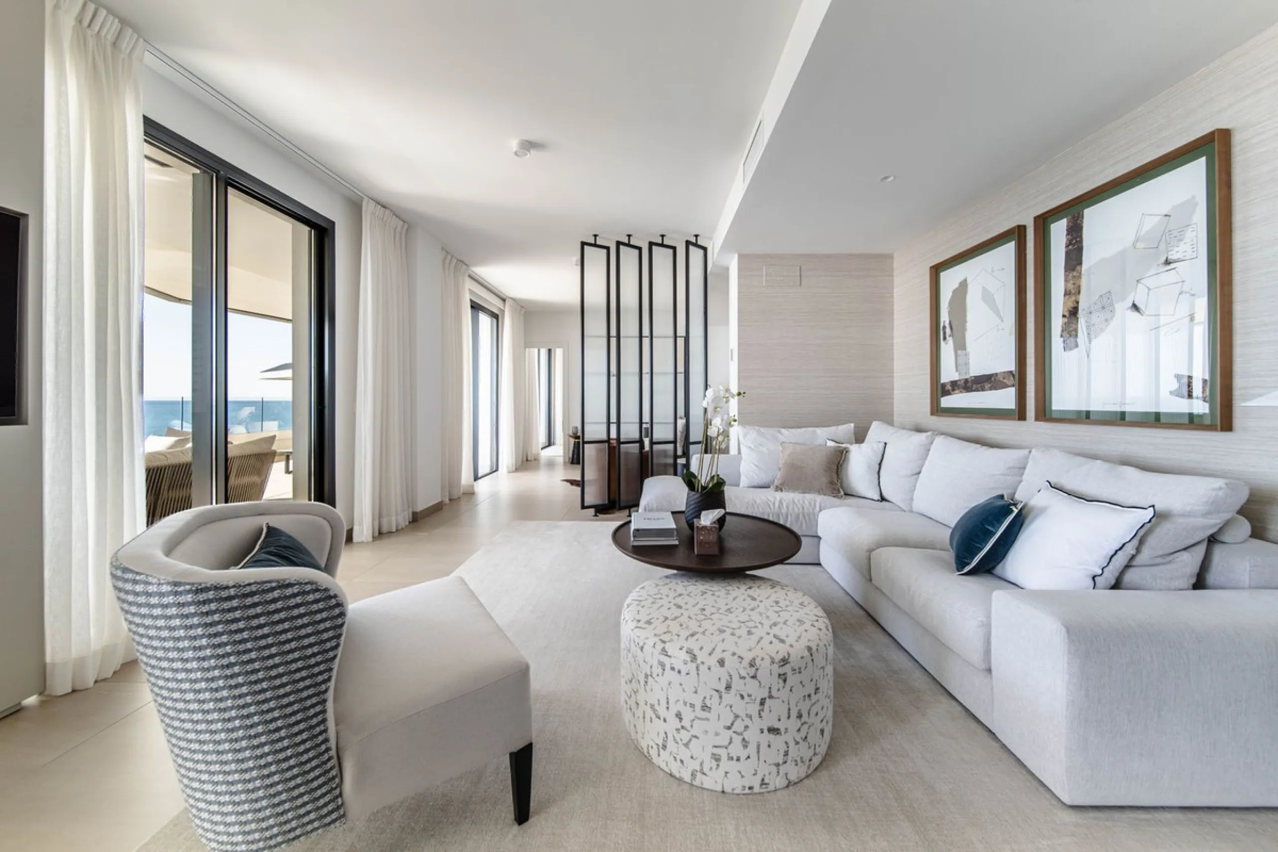 Apartment - Middle Floor Apartment в продаже в Fuengirola, Málaga. В доме 4 спален и 4 ванных комнат. Площадь дома 140 м²