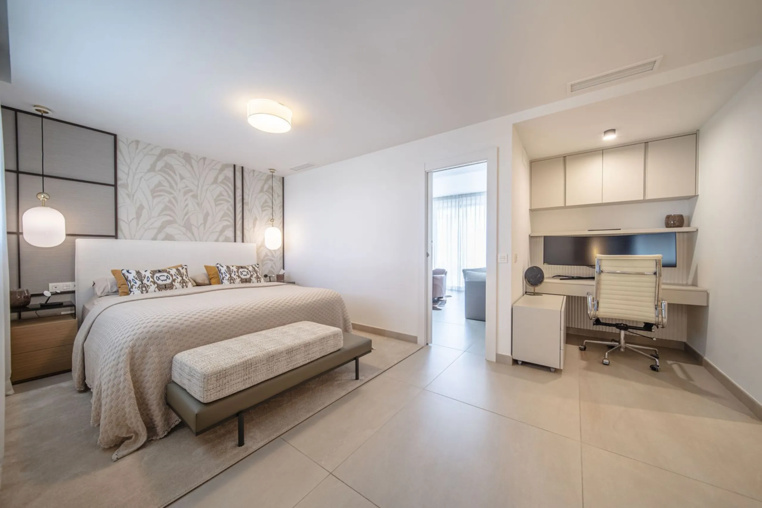 Apartment - Middle Floor Apartment в продаже в Fuengirola, Málaga. В доме 4 спален и 4 ванных комнат. Площадь дома 140 м²
