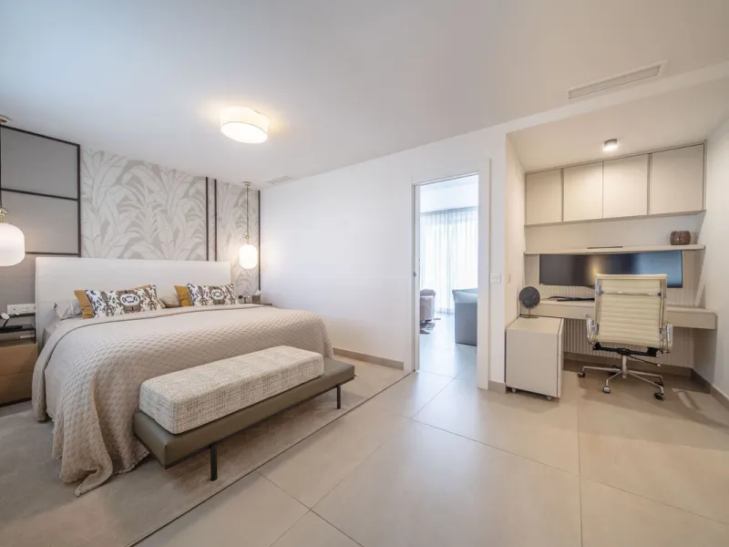 Apartment - Middle Floor Apartment в продаже в Fuengirola, Málaga. В доме 4 спален и 4 ванных комнат. Площадь дома 140 м²