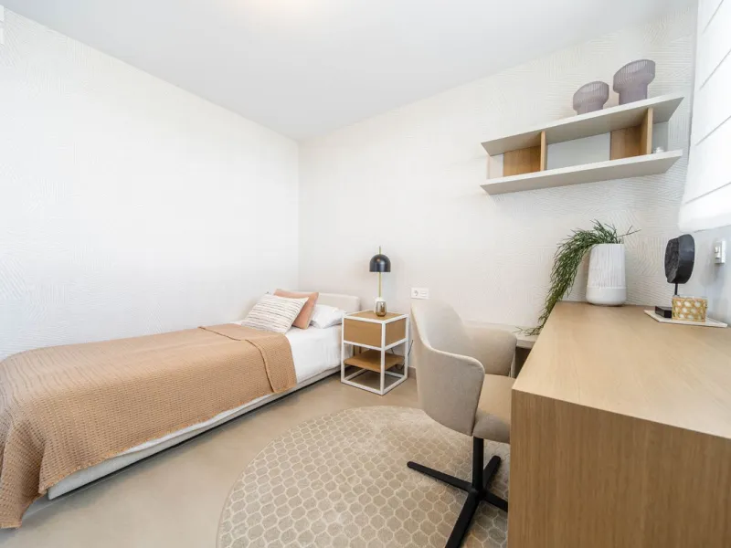 Apartment - Middle Floor Apartment в продаже в Fuengirola, Málaga. В доме 4 спален и 4 ванных комнат. Площадь дома 140 м²