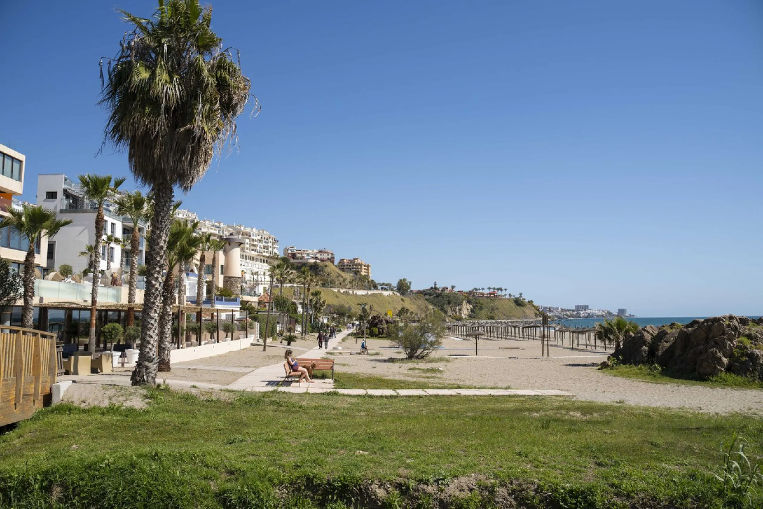Apartment - Middle Floor Apartment в продаже в Fuengirola, Málaga. В доме 4 спален и 4 ванных комнат. Площадь дома 140 м²