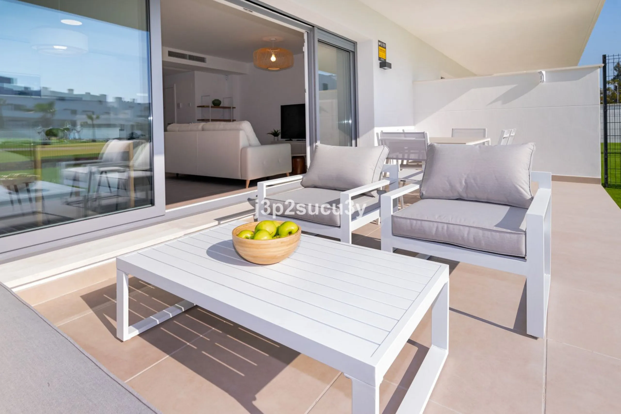 Brand New Apartment Ready to Move In – Unfurnished