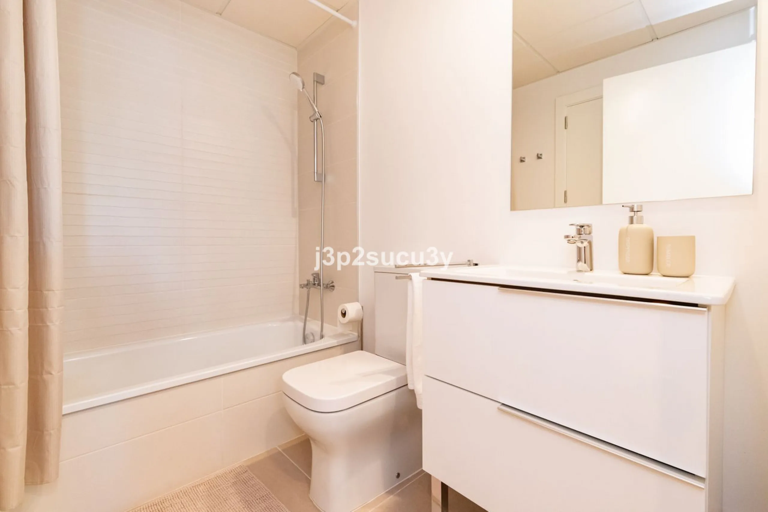 Brand New Apartment Ready to Move In – Unfurnished