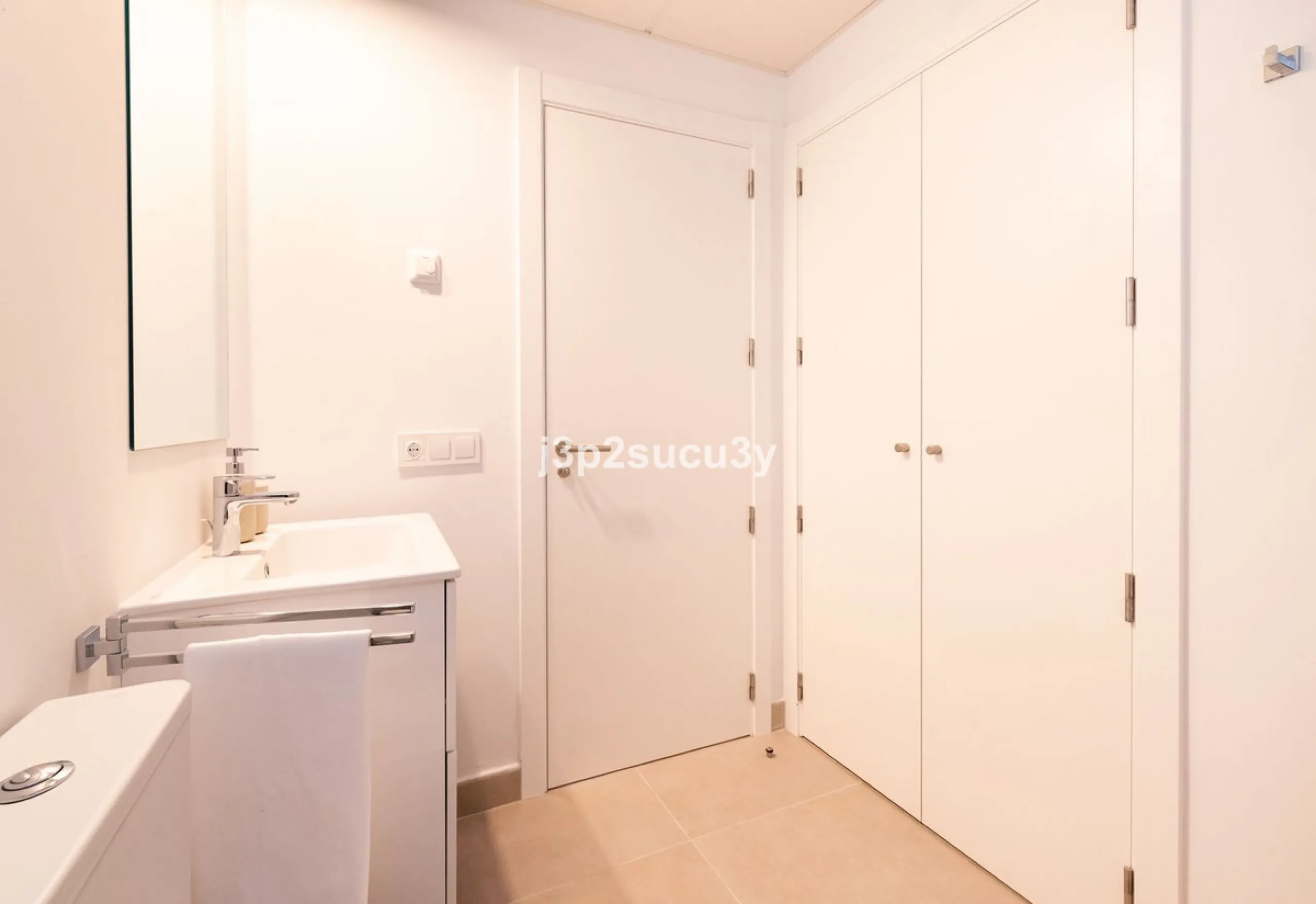 Brand New Apartment Ready to Move In – Unfurnished