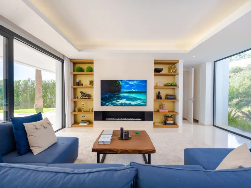 Located within an exclusive, fully gated residential community with 24-hour security, this outstanding contemporary villa occupies the largest plot in the development, offering exceptional privacy, generous space, and a prime setting. Set on an expansive 