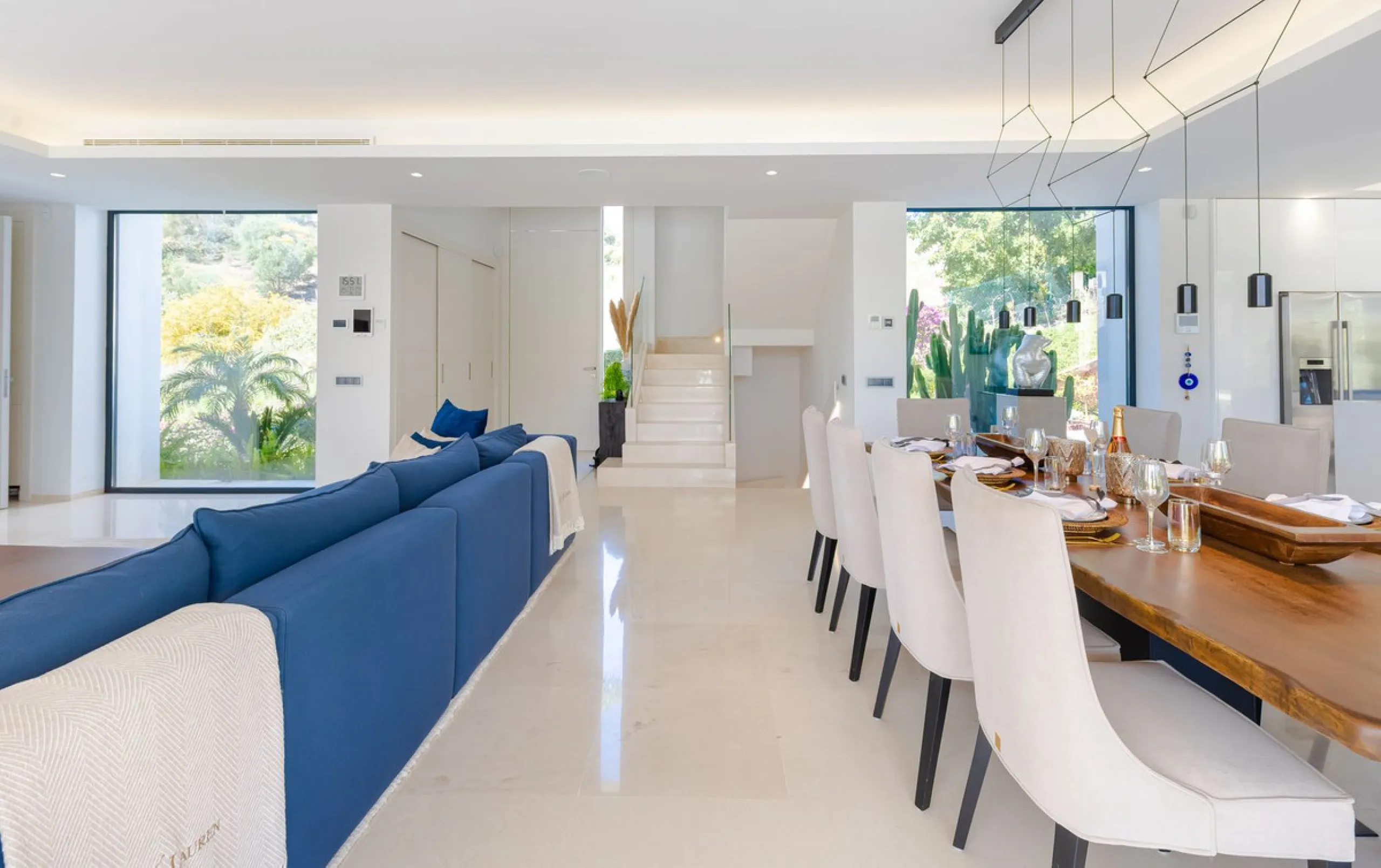 Located within an exclusive, fully gated residential community with 24-hour security, this outstanding contemporary villa occupies the largest plot in the development, offering exceptional privacy, generous space, and a prime setting. Set on an expansive 