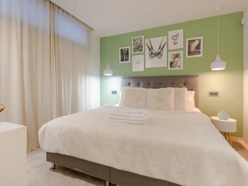 Located within an exclusive, fully gated residential community with 24-hour security, this outstanding contemporary villa occupies the largest plot in the development, offering exceptional privacy, generous space, and a prime setting. Set on an expansive 