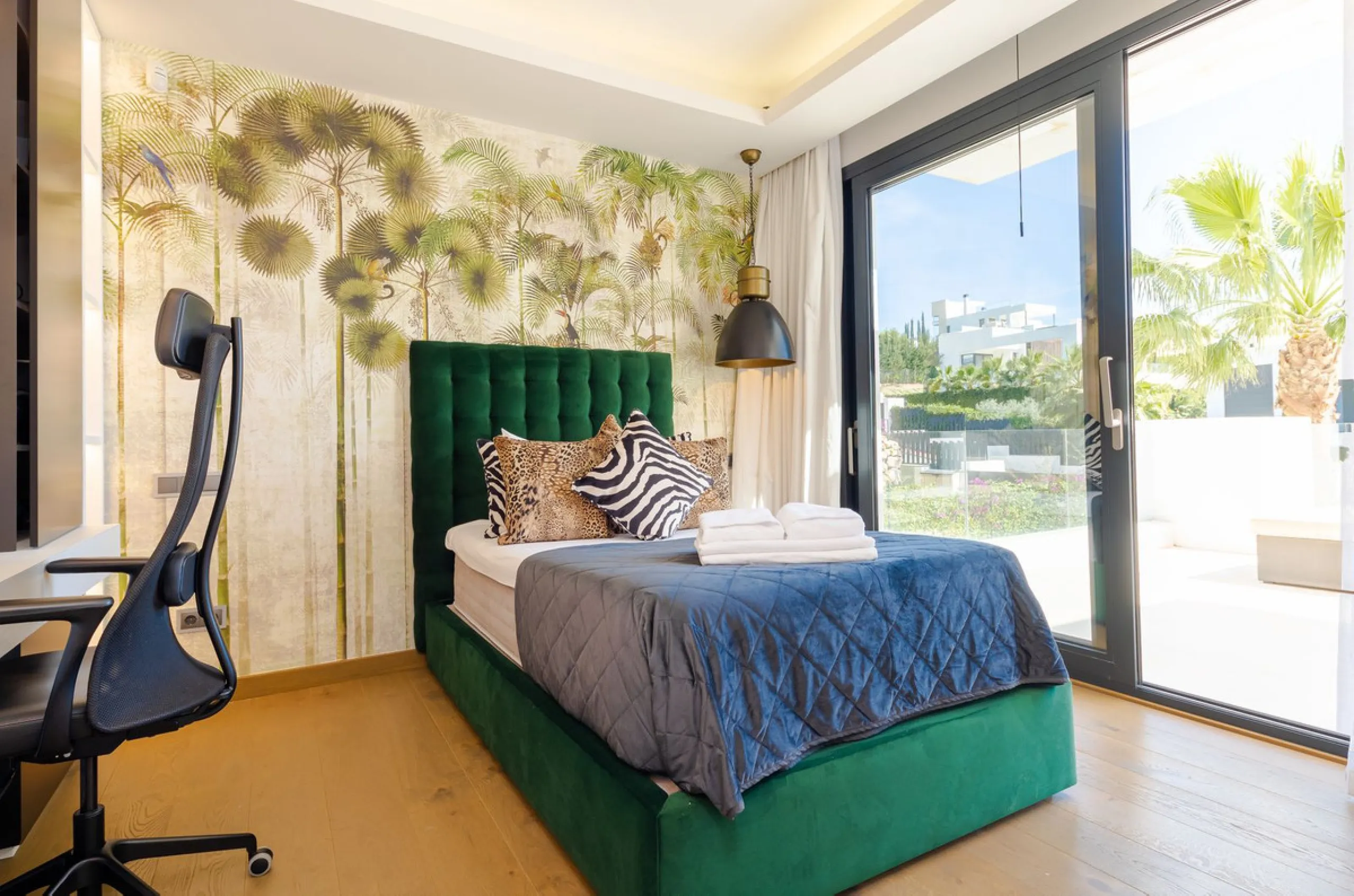 Located within an exclusive, fully gated residential community with 24-hour security, this outstanding contemporary villa occupies the largest plot in the development, offering exceptional privacy, generous space, and a prime setting. Set on an expansive 