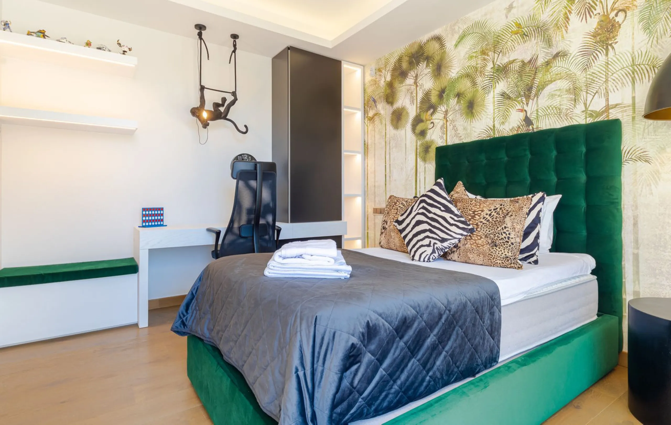 Located within an exclusive, fully gated residential community with 24-hour security, this outstanding contemporary villa occupies the largest plot in the development, offering exceptional privacy, generous space, and a prime setting. Set on an expansive 