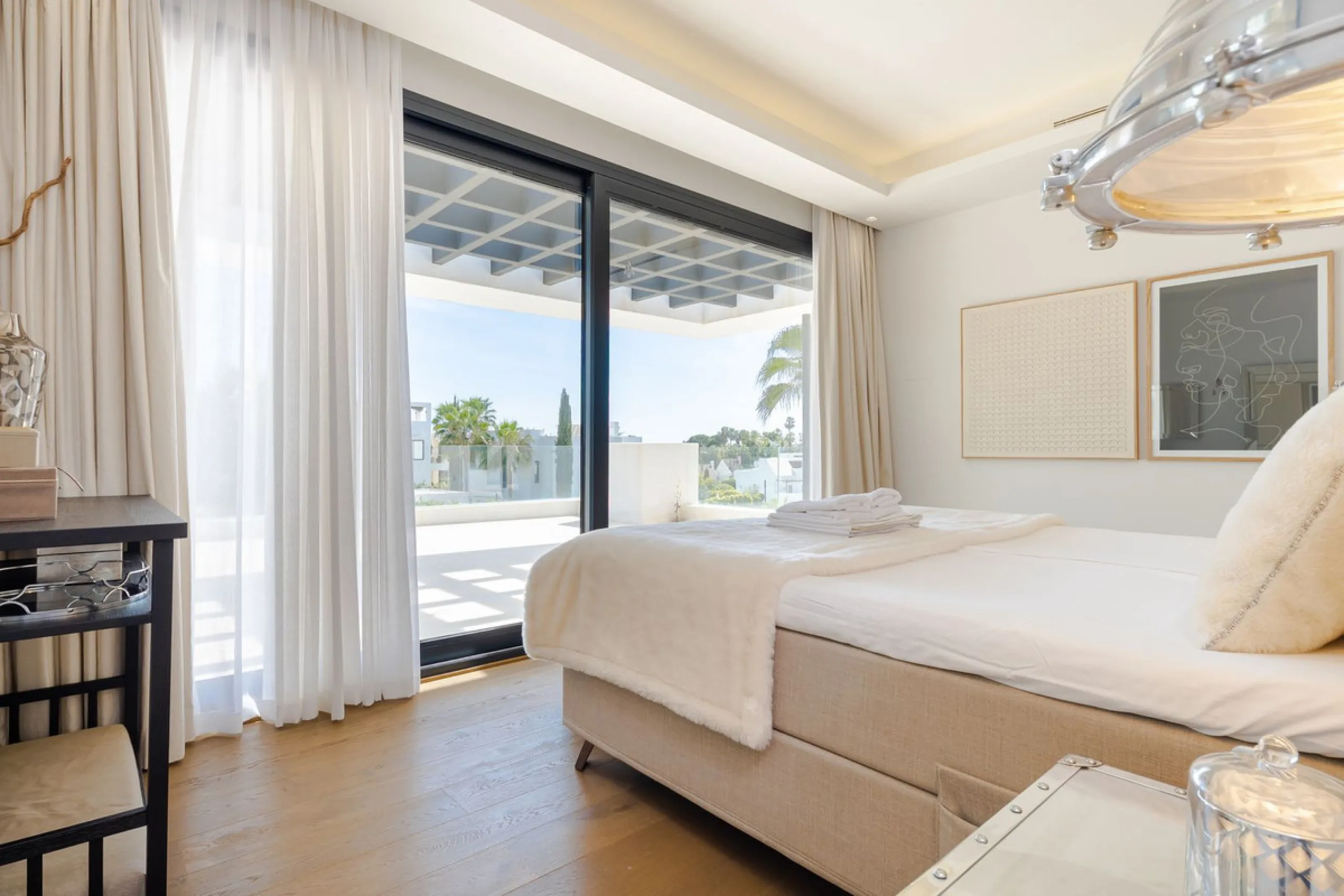 Located within an exclusive, fully gated residential community with 24-hour security, this outstanding contemporary villa occupies the largest plot in the development, offering exceptional privacy, generous space, and a prime setting. Set on an expansive 