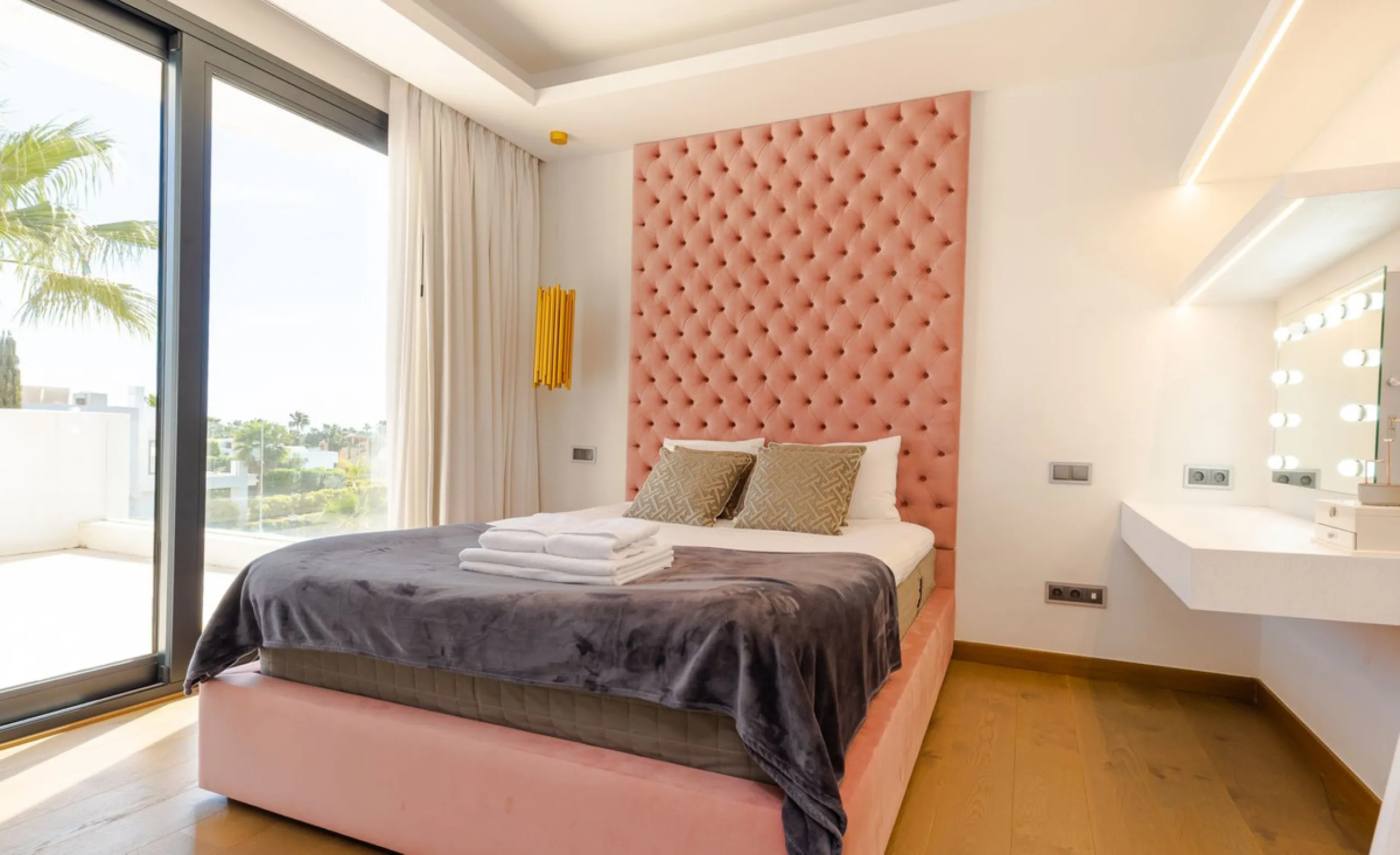 Located within an exclusive, fully gated residential community with 24-hour security, this outstanding contemporary villa occupies the largest plot in the development, offering exceptional privacy, generous space, and a prime setting. Set on an expansive 